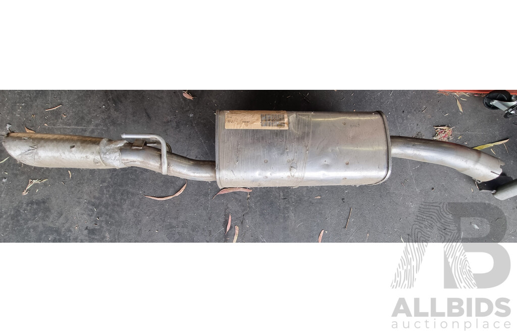 Exhaust to Suit Commodore VT
