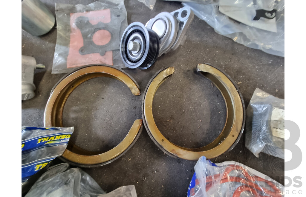 Assorted Job Lot - Crate of Car Parts ETC