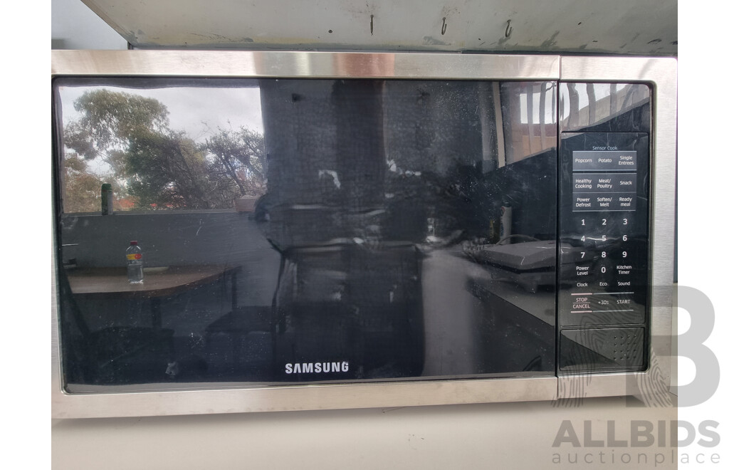 06/2017, Samsung Microwave Oven