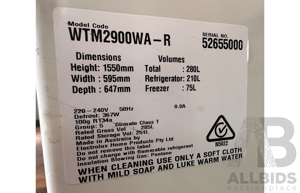 Westinghouse 280L Fridge/Freezer