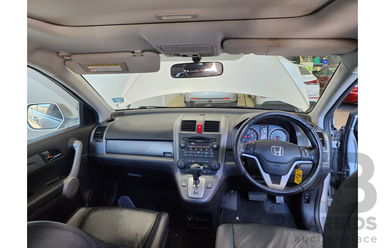 9/2007 Honda CRV (4x4) Luxury MY07 4d Wagon Silver 2.4L
