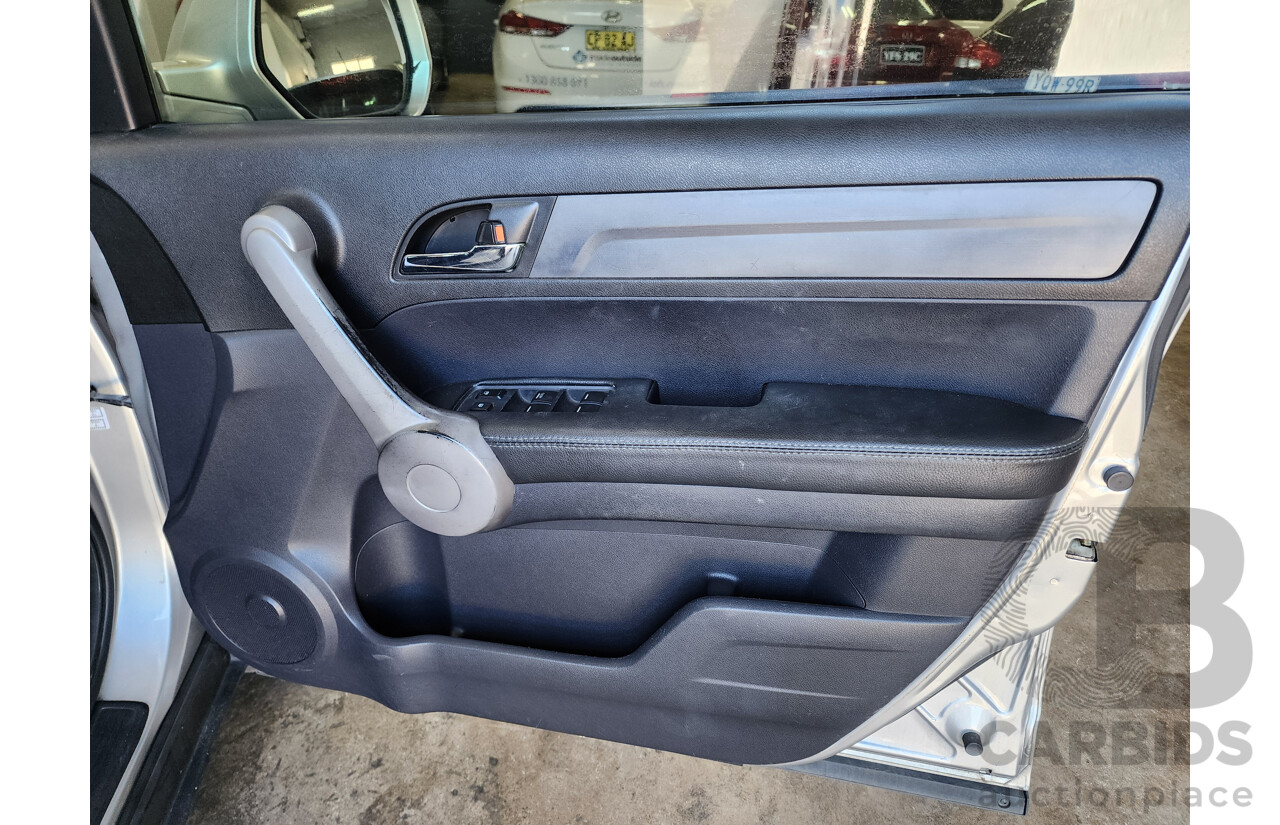 9/2007 Honda CRV (4x4) Luxury MY07 4d Wagon Silver 2.4L