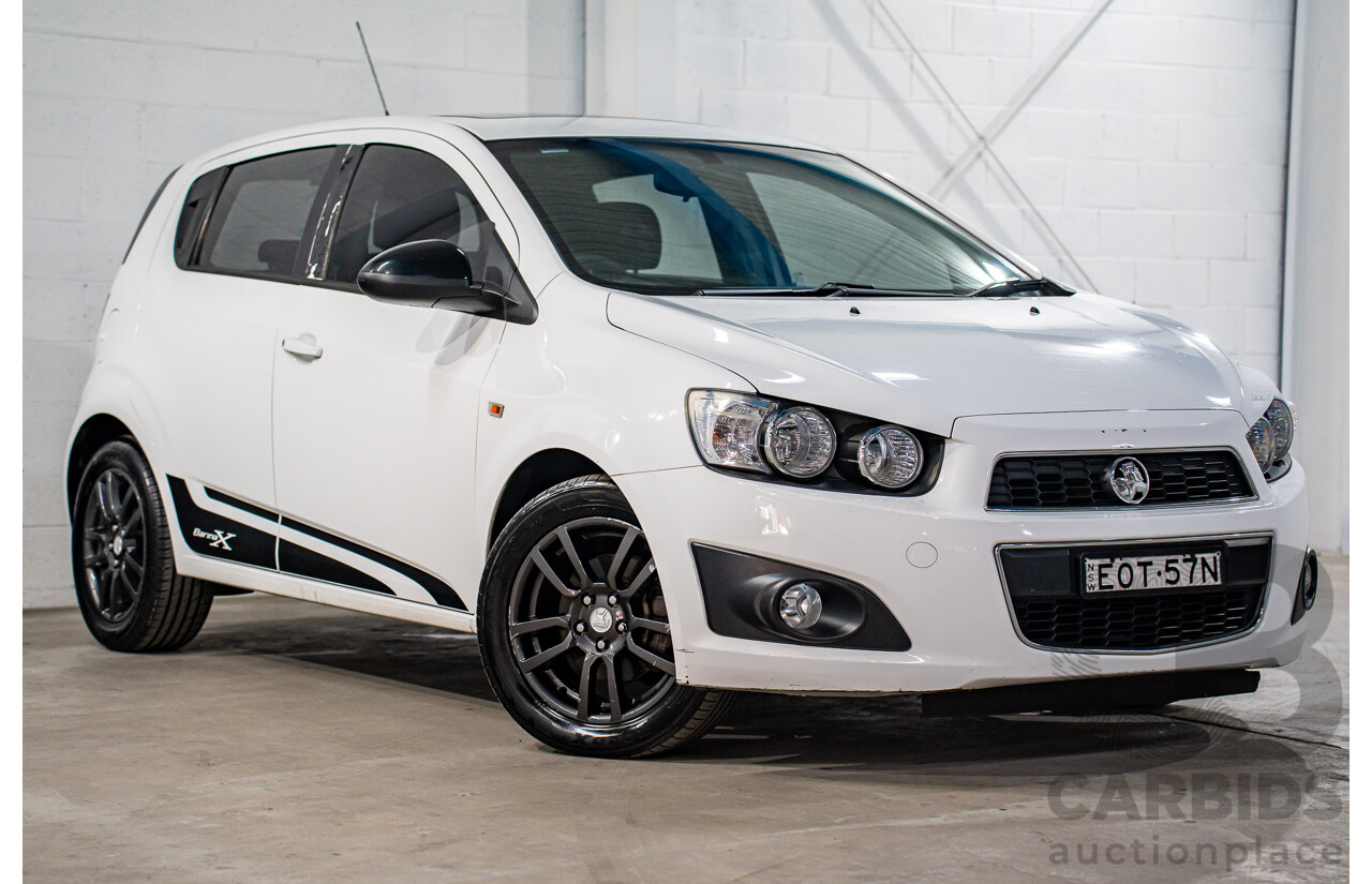 11/2015 Holden Barina X (FWD) TM MY16 5d Hatchback Summit White 1.6L