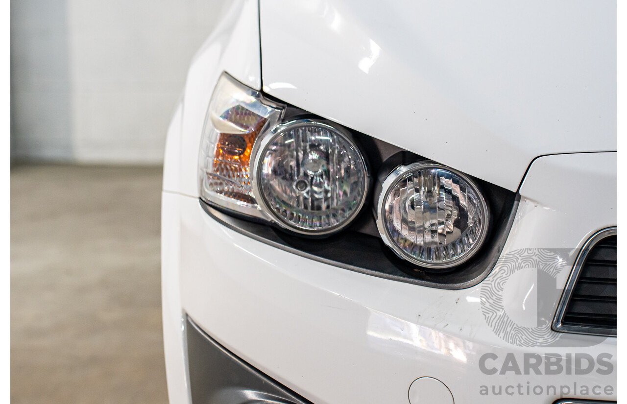 11/2015 Holden Barina X (FWD) TM MY16 5d Hatchback Summit White 1.6L