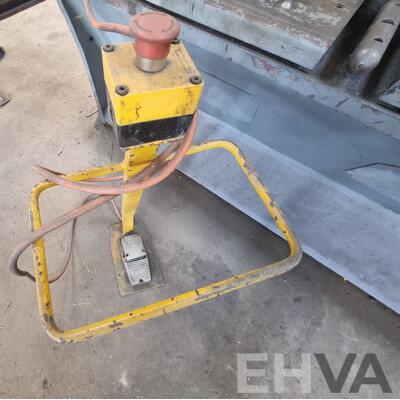 09/2006, CMT AU 4 X 2500, Industrial Hydraulic Sheer Guillotine Machine