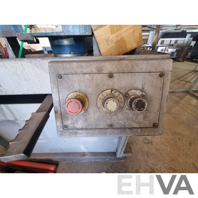 2012, Hafco Metal Master Swivel Head Dual Mitre Metal Cutting Band Saw