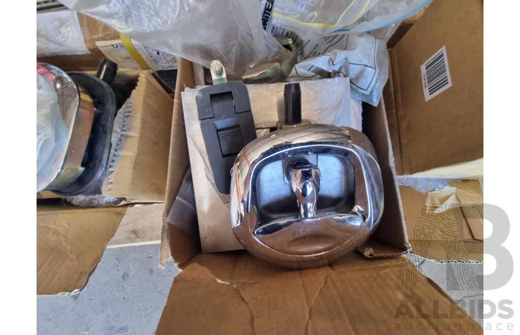 Assorted Job Lot - Pallet Containing Toolbox /Drawer Fixures ETC