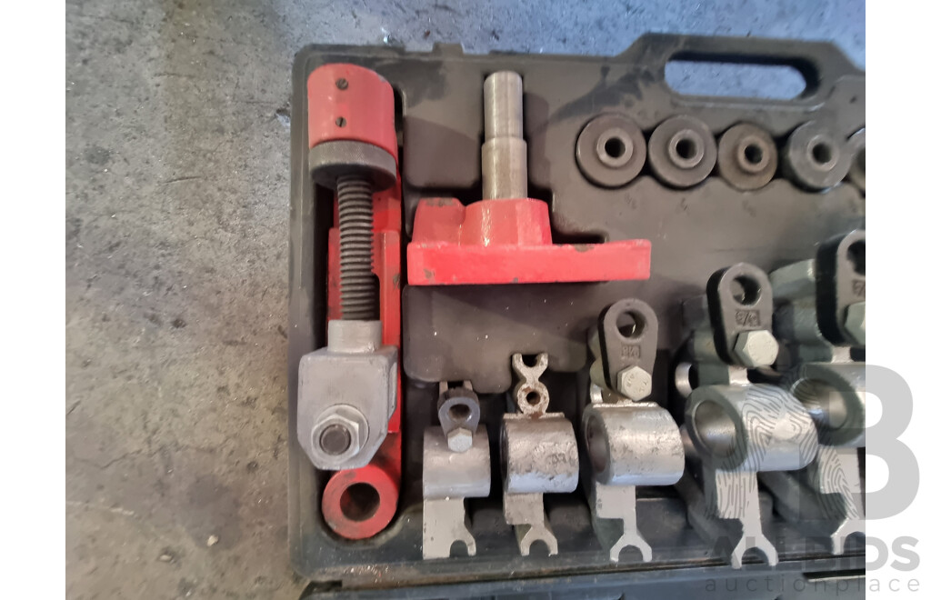 Manual Pipe Bender Kit in Carry Case - Complete Kit