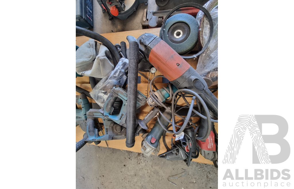 Assorted Job Lot - Pallet of Corded / Battery Operated Power Tools & Accessories ETC