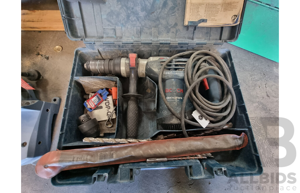 Assorted Job Lot - Pallet of Corded / Battery Operated Power Tools & Accessories ETC