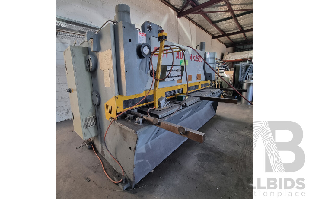 09/2006, CMT AU 4 X 2500, Industrial Hydraulic Sheer Guillotine Machine
