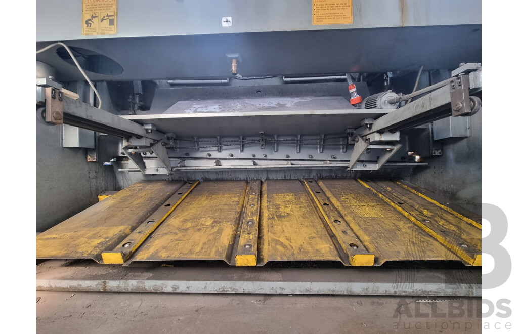 09/2006, CMT AU 4 X 2500, Industrial Hydraulic Sheer Guillotine Machine