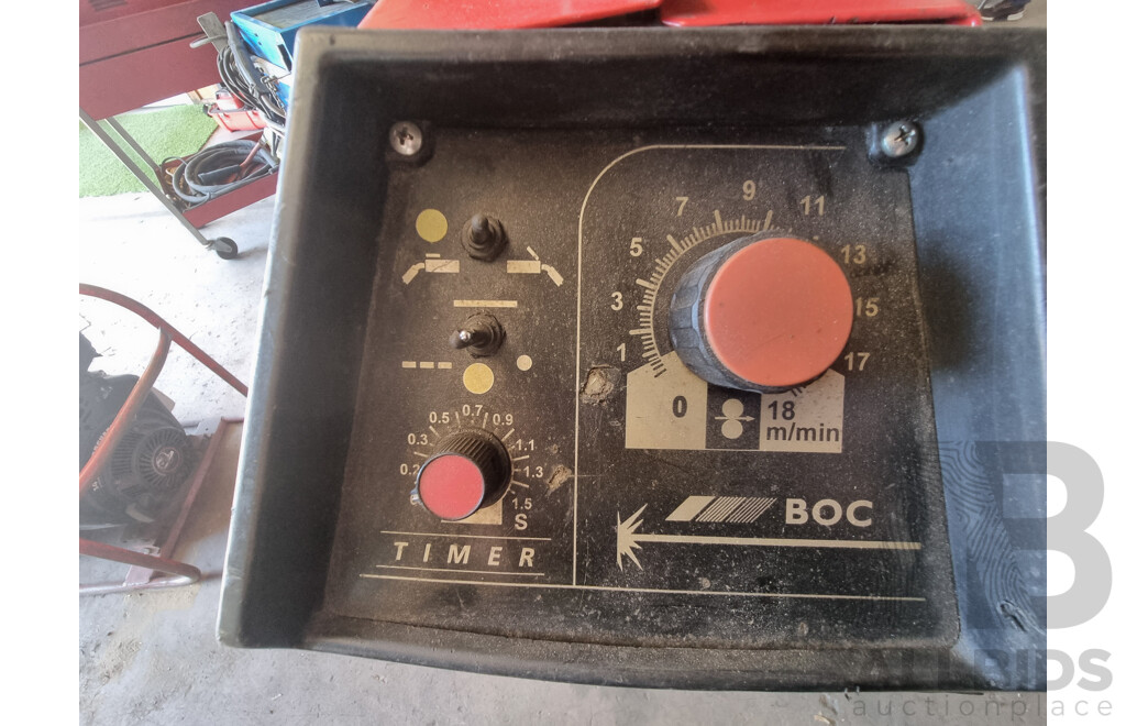 Boc Gas 320R Mig Remote Welder with WF2 Wire Feeder