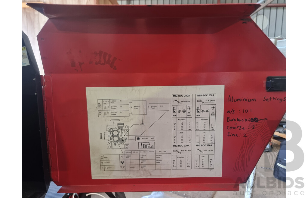 Boc Gas 320R Mig Remote Welder with WF2 Wire Feeder