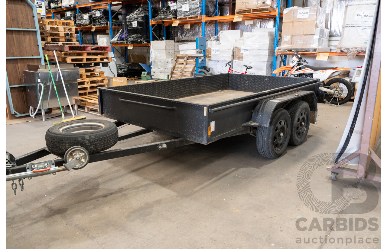 09/2020, MechID Dual Axle10x6 Box Trailer with Swinging Tail Gate & Inbuilt Loading Ramps