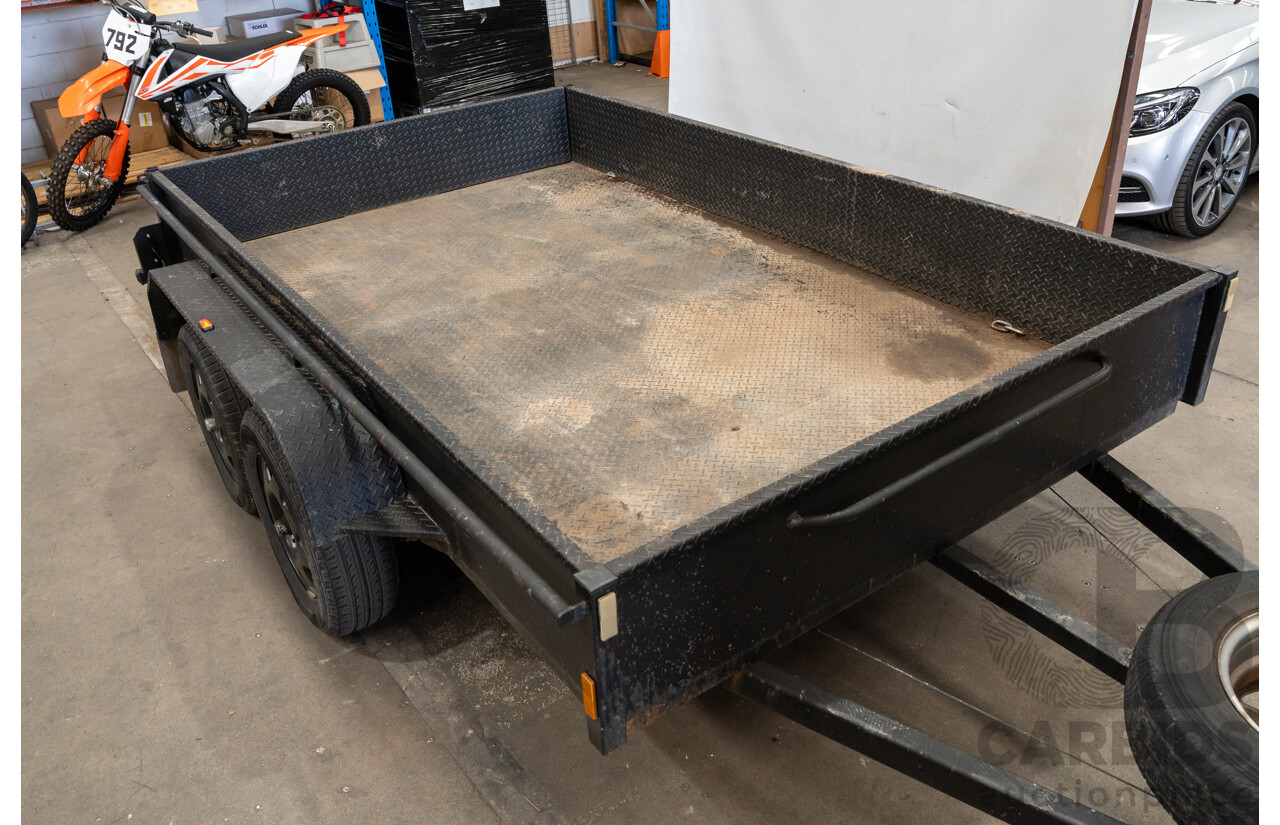 09/2020, MechID Dual Axle10x6 Box Trailer with Swinging Tail Gate & Inbuilt Loading Ramps