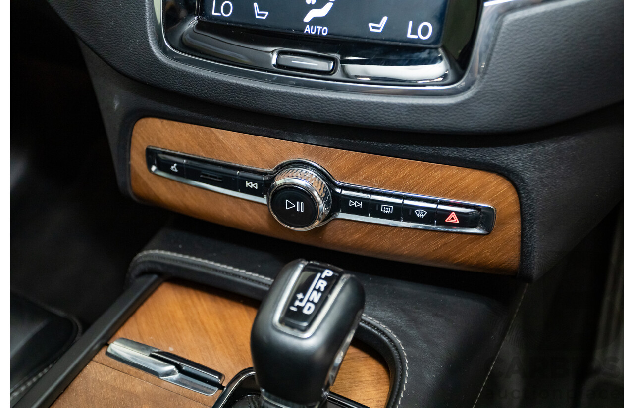 02/2018 Volvo XC90 D5 Inscription (AWD) 256 MY17 4D Wagon Crystal White Pearl Turbo Diesel 2.0L