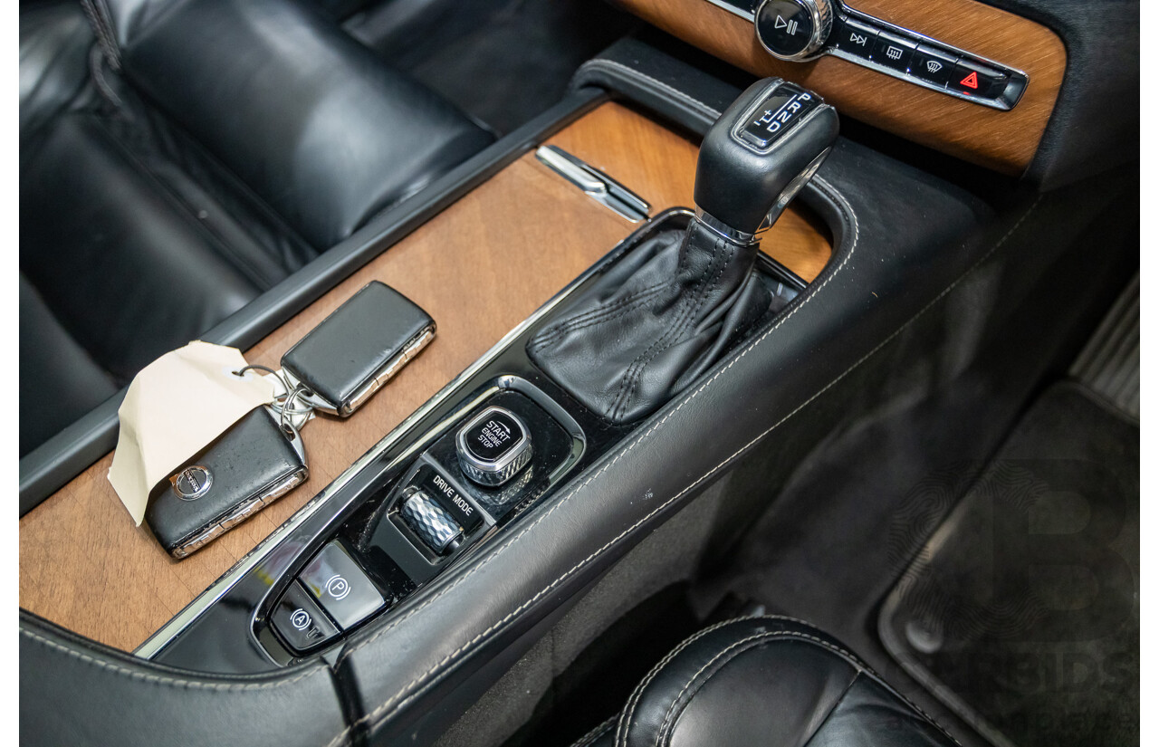 02/2018 Volvo XC90 D5 Inscription (AWD) 256 MY17 4D Wagon Crystal White Pearl Turbo Diesel 2.0L