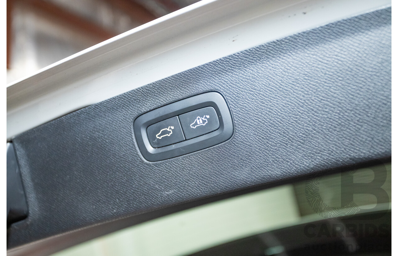 02/2018 Volvo XC90 D5 Inscription (AWD) 256 MY17 4D Wagon Crystal White Pearl Turbo Diesel 2.0L