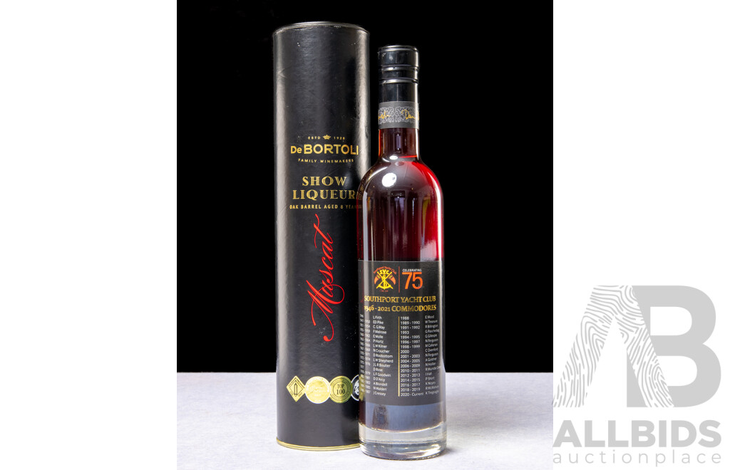 De Bortoli Show Liqueur in Presentation Tube for Southport Yacht Club