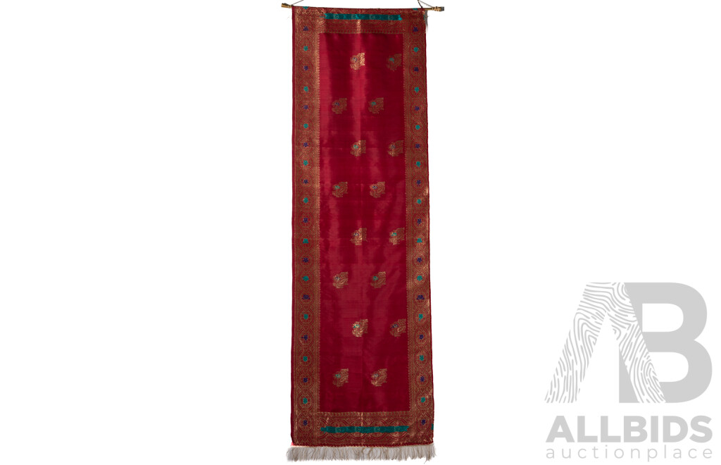 Lovely Hanging Vintage Indian Decorative Silk Panel, 174 x 55 cm (approx)