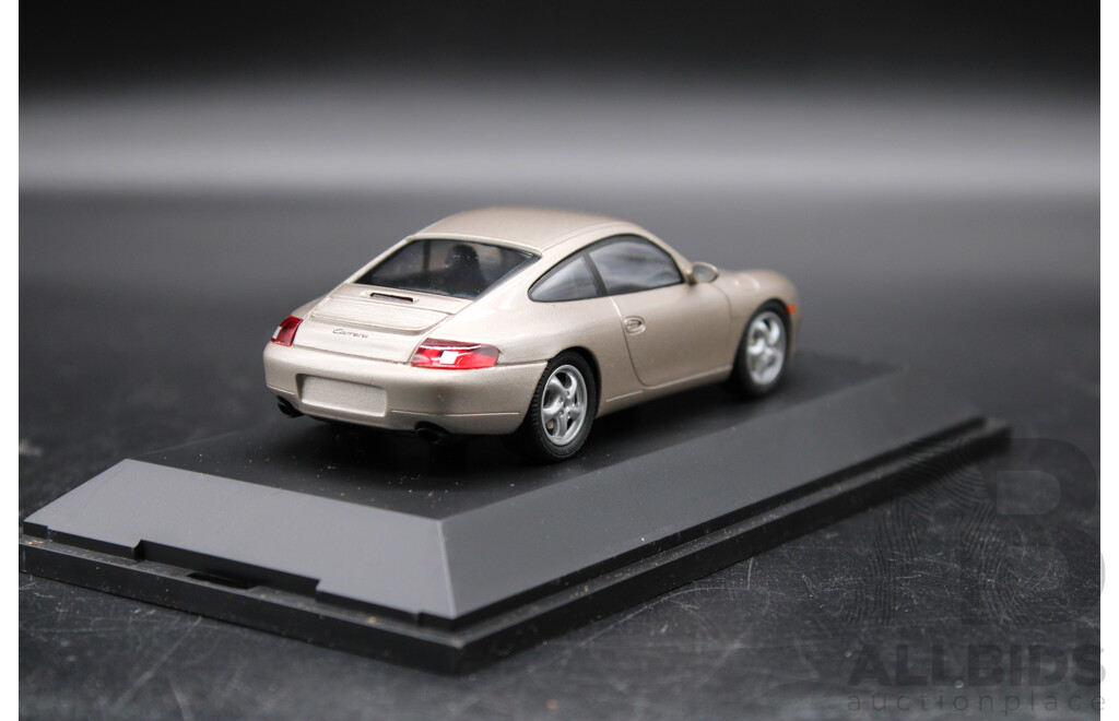 PORSCHE 911 Carrera Typ996 Model Car