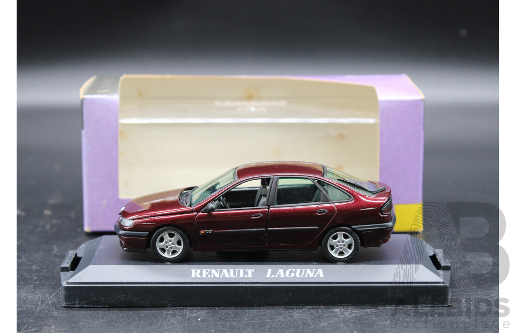 VITESSE IUV Renault Laguna 1:43 Model Car