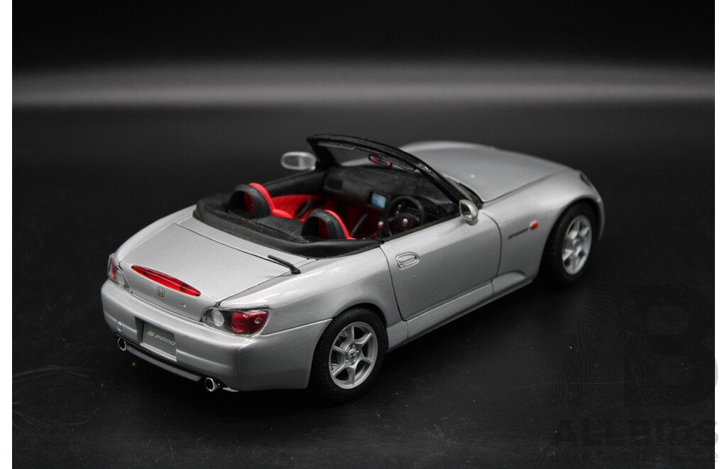 Maisto HONDA S2000 1:18 Model Car