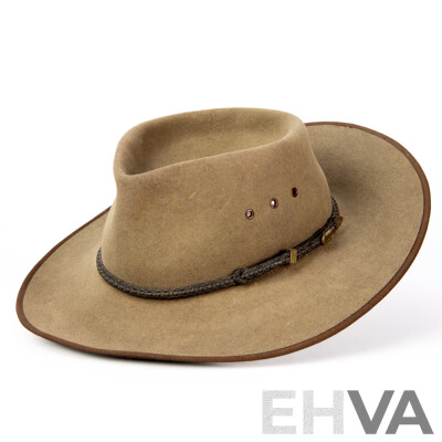 Retro Australian Akubra Cattleman Pure Felt Hat, Size 57