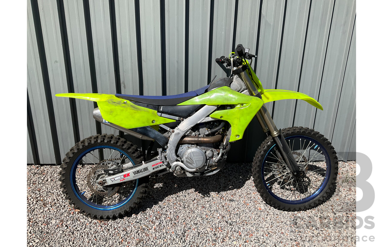2019 Yamaha YZ450 Dirt Bike