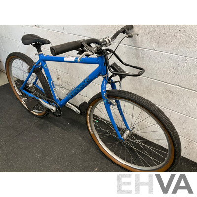 SPECIALIZED Rockhopper Mountain Bike