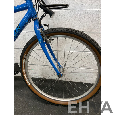 SPECIALIZED Rockhopper Mountain Bike