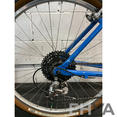SPECIALIZED Rockhopper Mountain Bike