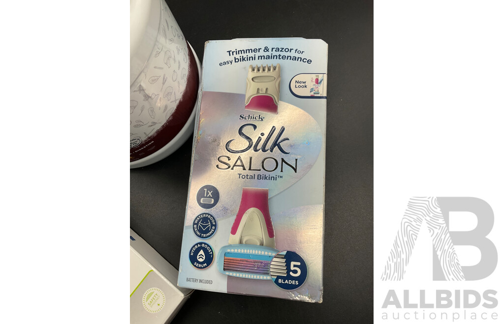 Magnetic Wireless Charging Power Bank, GREEN BOOST Blend Superfood Powder and SILK Trimmer & Razor - Lot of 3