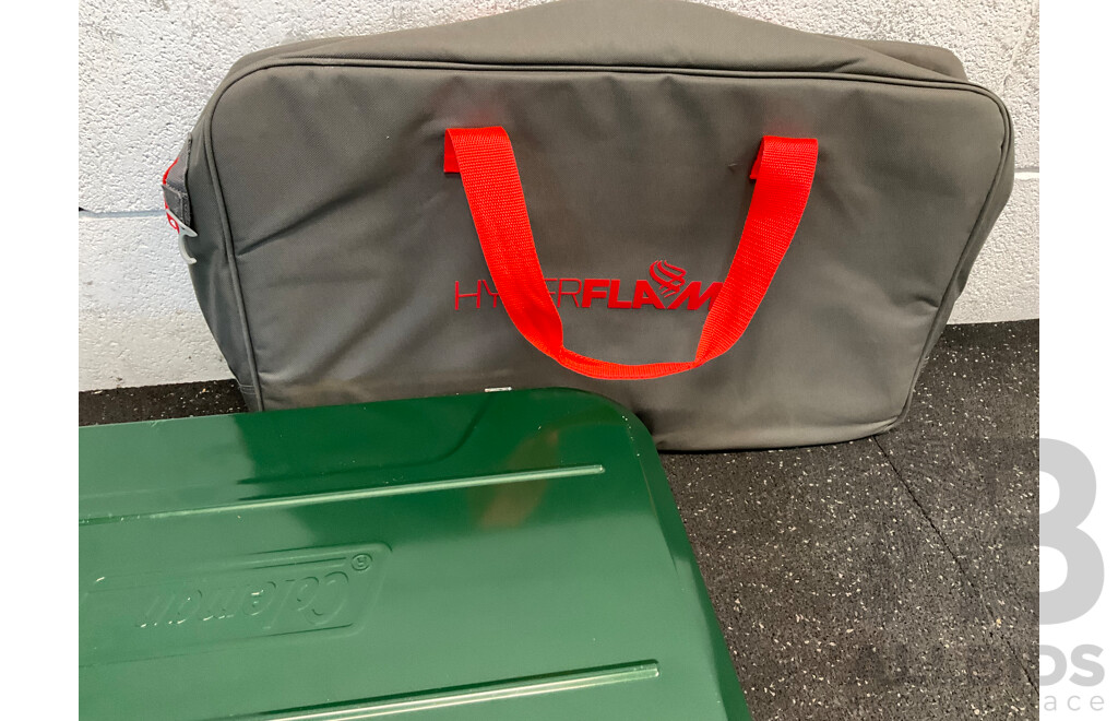 COLEMAN EvanTemp 3 Burner Stove with Griddle and COLEMAN Carry Bag