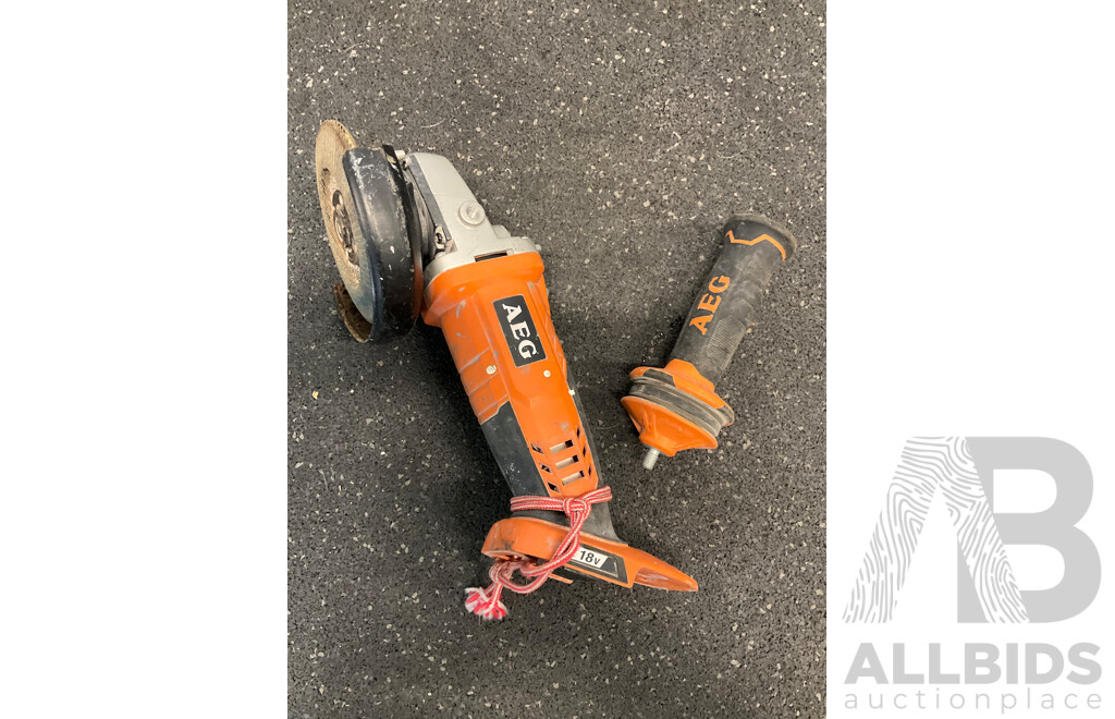 AEG 18V Power Tools - Impact Driver (BBS18C), Angle Grinder (BEWS 18-125X), Battery Charger and Bag - Lot of 4