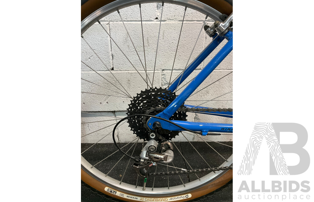 SPECIALIZED Rockhopper Mountain Bike