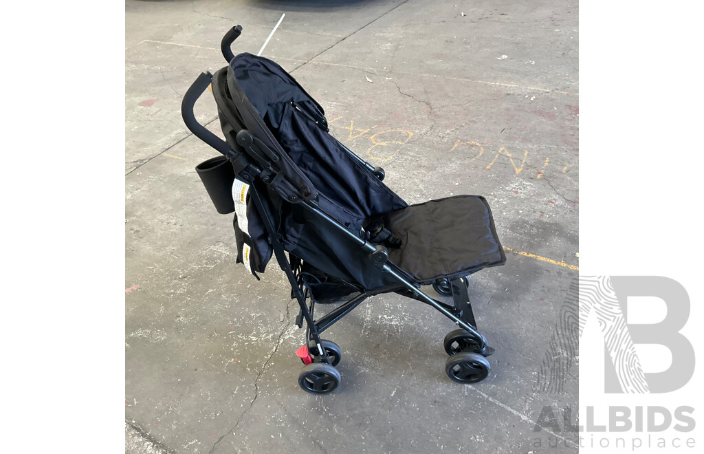 BLUEY 's Book of Games and 6 Puzzle Pack & Dymples Stroller - Lot of 3