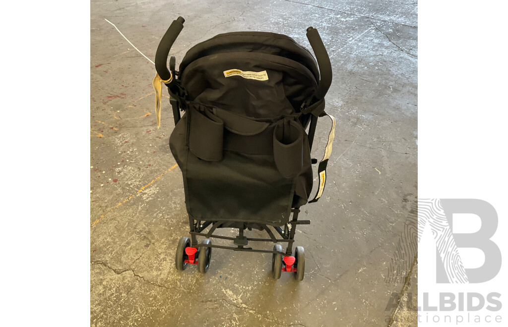 BLUEY 's Book of Games and 6 Puzzle Pack & Dymples Stroller - Lot of 3