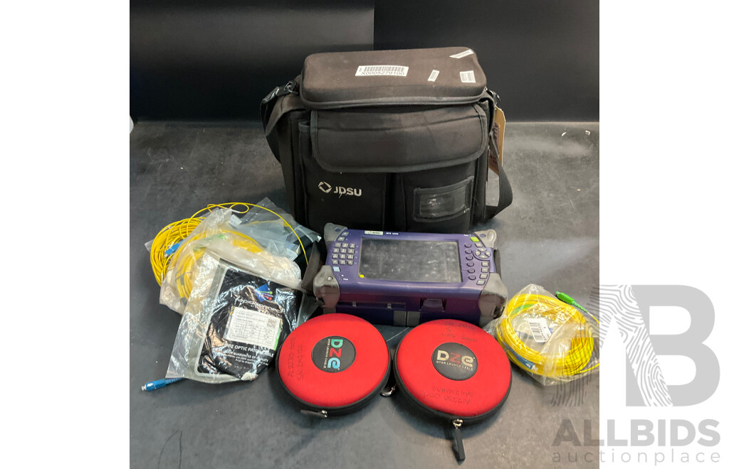 JDSU MTS4000 with VIAVI 4136MA Multiple Services Test Platform in Bag with Accessories