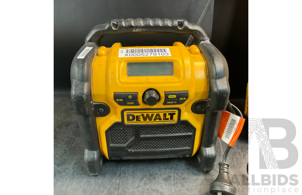 DEWALT DCR019-XE Compact Radio & DCE530 Heat Gun & Clipboard & Charger, 2x Batteries ( 1x Original, 1x Compatible Battery )