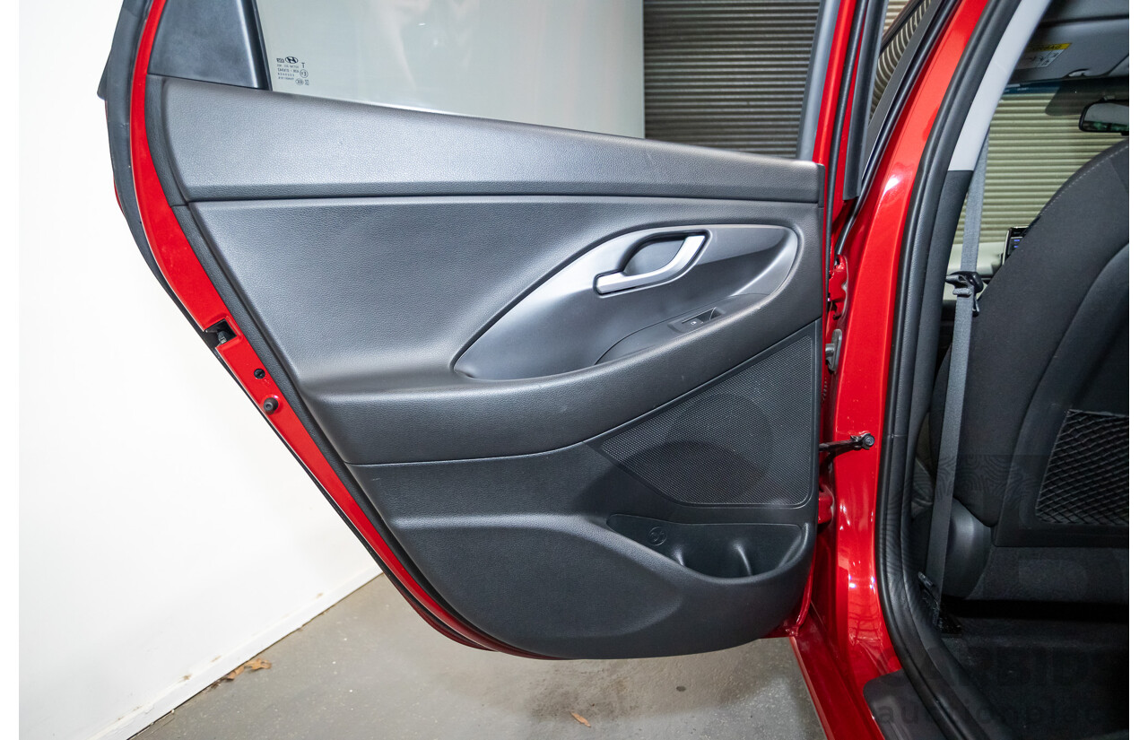 03/2018 Hyundai i30 ACTIVE (FWD) PD 4D Hatchback Fiery Red Mica 2.0L