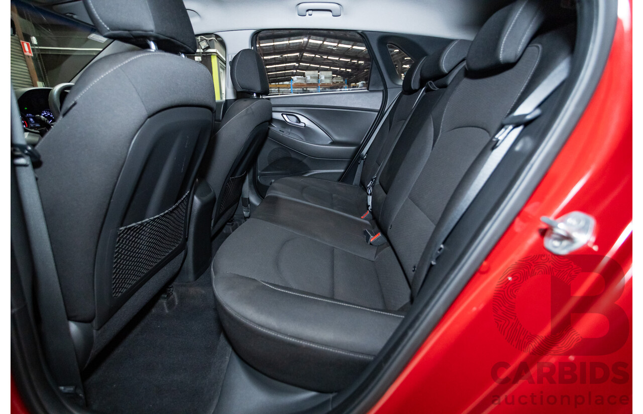 03/2018 Hyundai i30 ACTIVE (FWD) PD 4D Hatchback Fiery Red Mica 2.0L