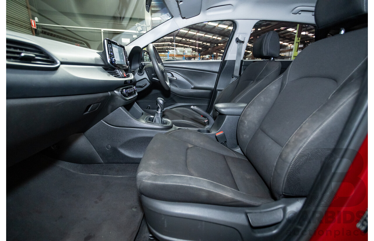 03/2018 Hyundai i30 ACTIVE (FWD) PD 4D Hatchback Fiery Red Mica 2.0L