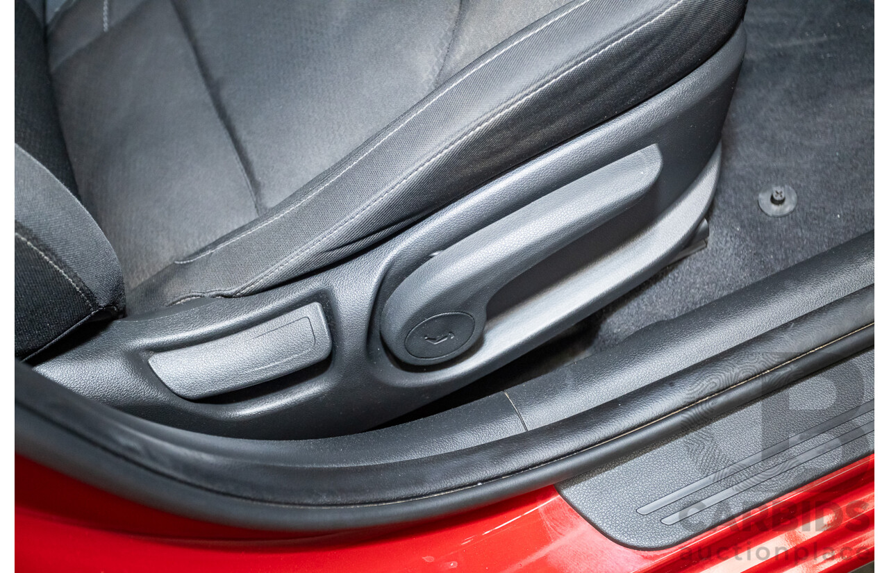 03/2018 Hyundai i30 ACTIVE (FWD) PD 4D Hatchback Fiery Red Mica 2.0L