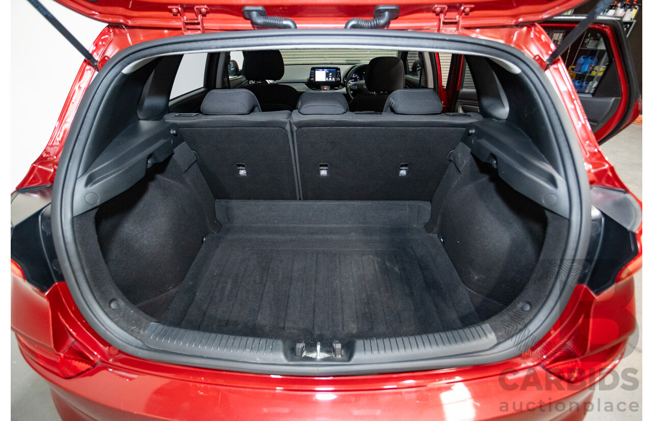 03/2018 Hyundai i30 ACTIVE (FWD) PD 4D Hatchback Fiery Red Mica 2.0L