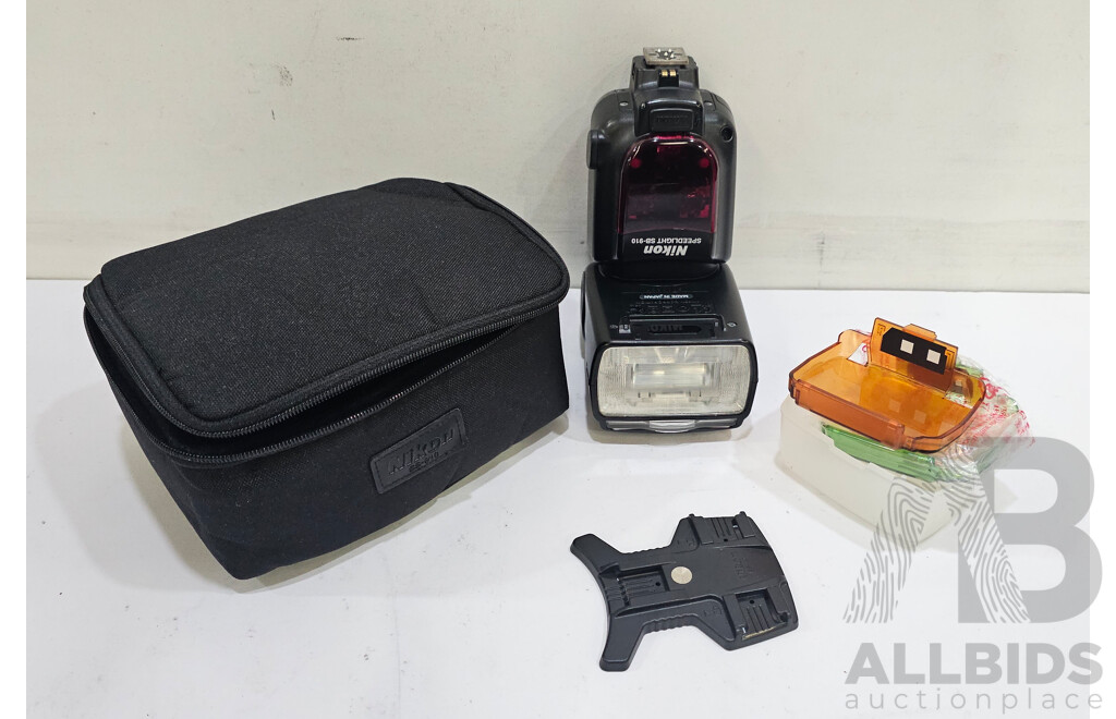 Nikon (SB910) Speedlight Flash