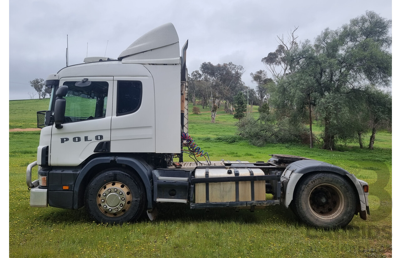 01/2001 Scania P114L 340 4x2 Short Combo Prime Mover With Turn Table