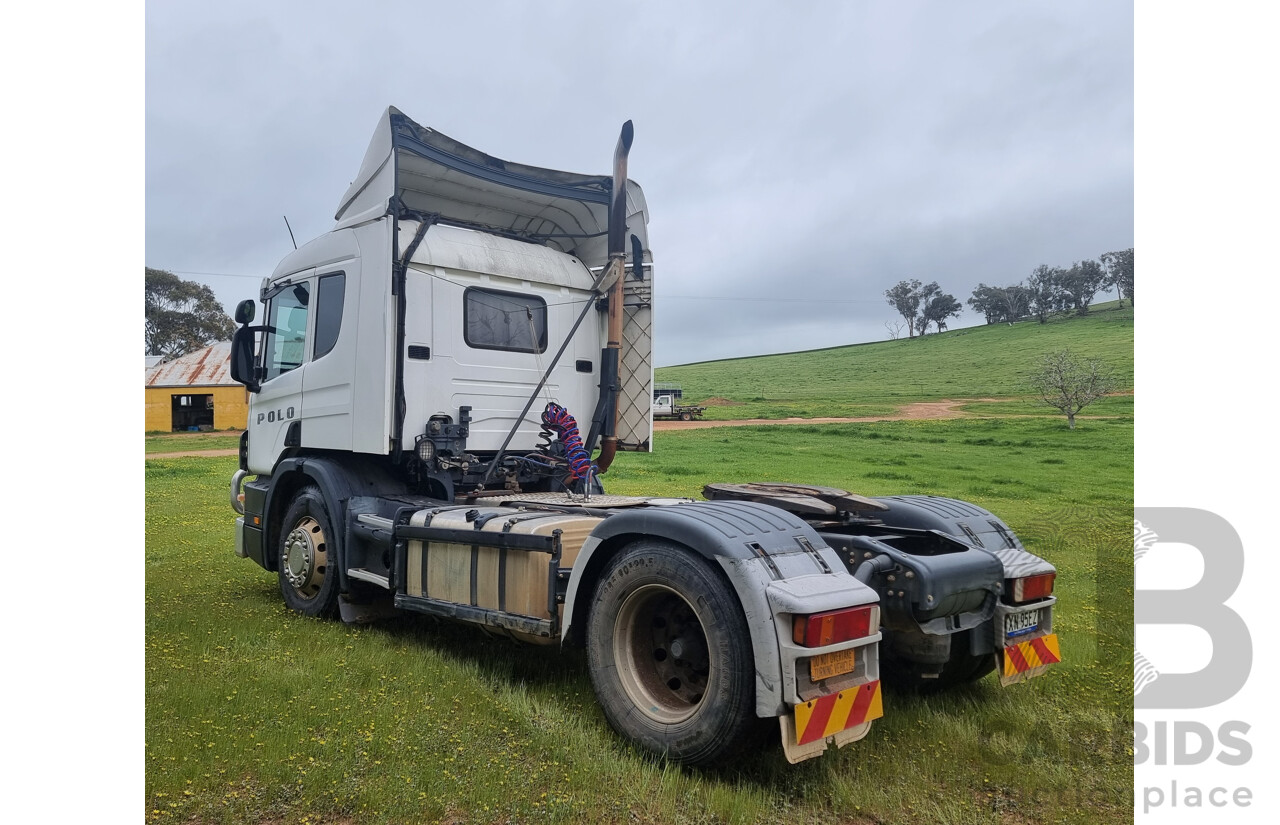 01/2001 Scania P114L 340 4x2 Short Combo Prime Mover With Turn Table