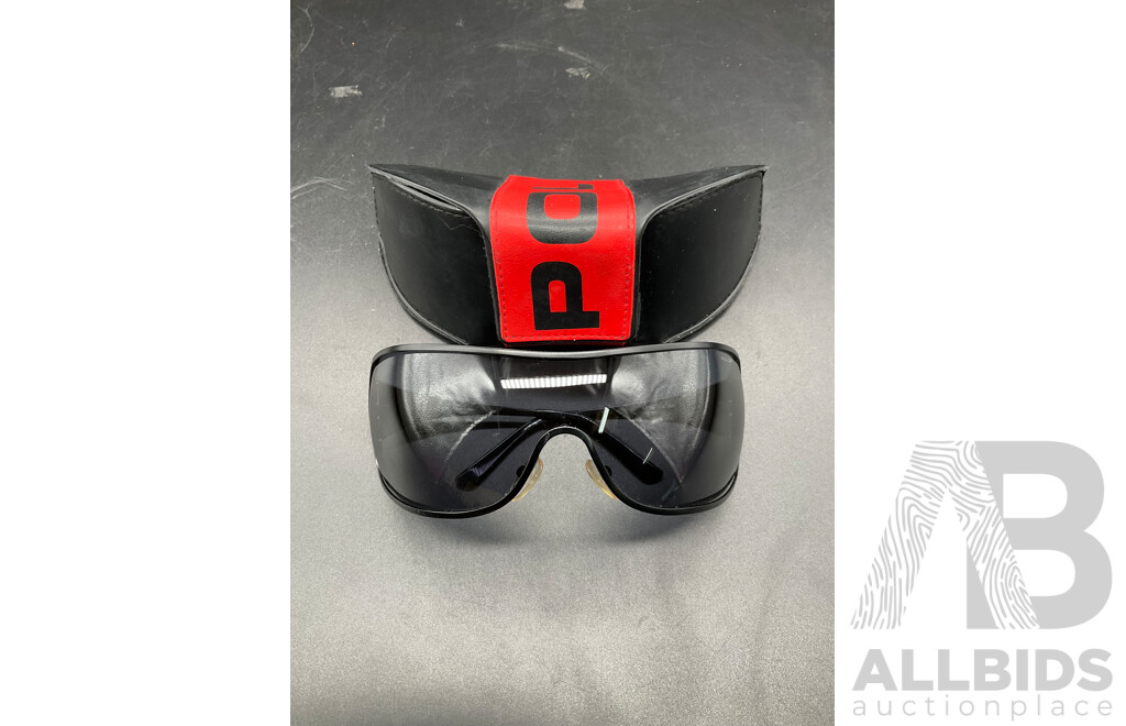 POLICE Black Sunglasses (S8193) with Carry Case